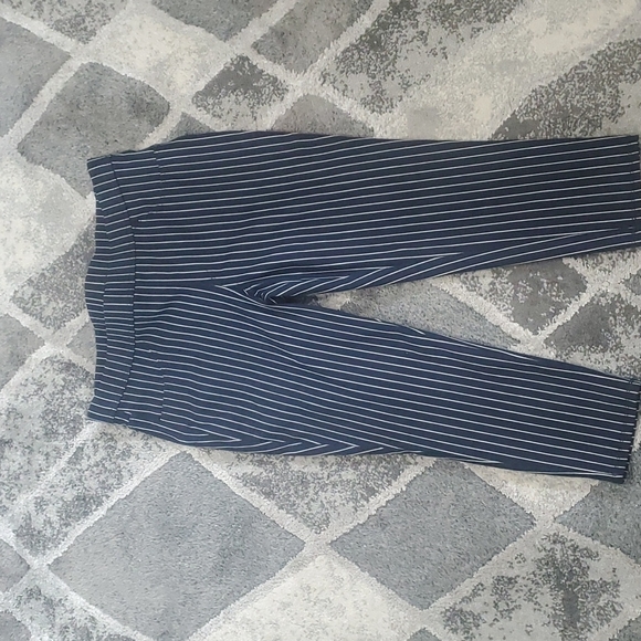 Time and Tru XXL capri length Jean leggins - Picture 2 of 5